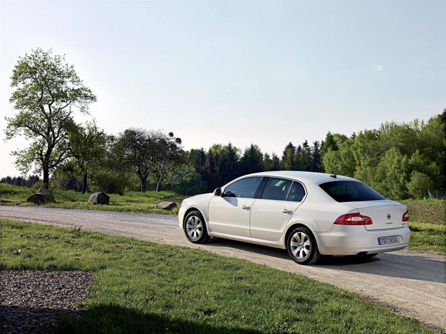  Skoda Superb GreenLine 2008 года  (фото 4 из 30)